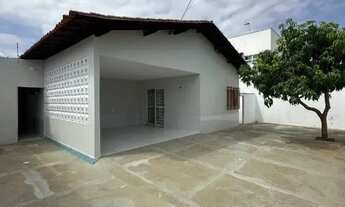 Imagem 3: Casa Exclusiva para Aluguel no Ininga, Teresina 4 Quartos, 2 Suítes