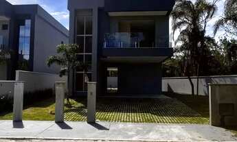 Imagem 5: Casa à Venda - 3 suítes, em Rua sem saída, vista para área de preservação