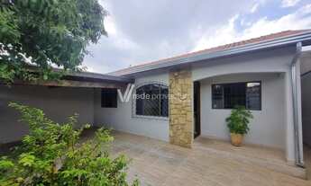 Imagem 2: Excelente casa à venda 3 dorms. c/ piscina, a.gourmet + edícula. Próx. Pq. CLT. R$ 735 mil