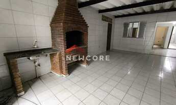 Imagem: Casa em Rua Cantora Emilinha Borba - Tupiry