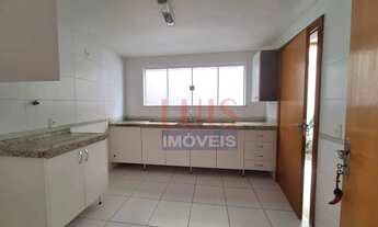 Imagem 4: Casa Duplex Perto da Avenida Principal