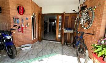 Imagem 6: Sobrado Residencial Desocupado à Venda em Tramandaí, RS