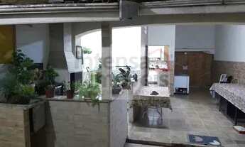 Imagem: Sobrado à venda no bairro Loteamento Residencial