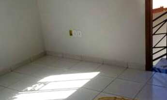 Imagem 3: Aluga-se casa de três quartos em Ibiraçu