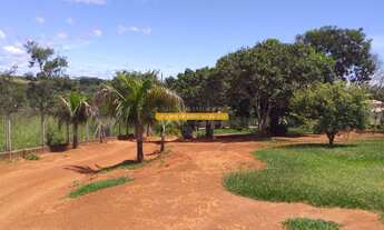 Imagem 5: Casa de condomínio para venda tem 372 metros quadrados com 3 quartos