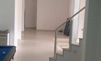 Imagem 4: Casa de condomínio sobrado para venda possui 437 metros quadrados com 5 quartos