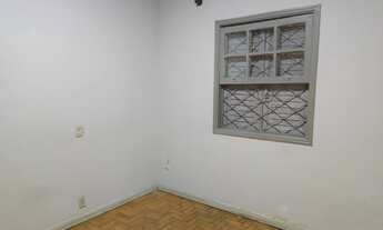 Imagem 5: Casa para venda com 300m2 em área nobre de Esquina