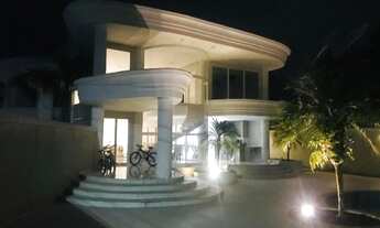 Imagem 8: Explendida Mansão Duplex estilo Contemporâneo e Clássico no Praia dos Passarinhos