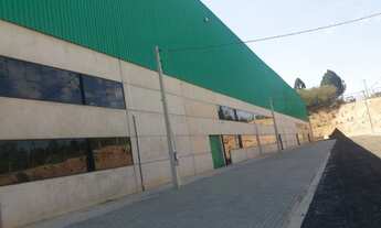 Imagem 5: Galpão para venda tem 1370 m² Visite nosso site www.rainhadacastelo.com.br