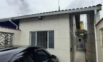 Imagem 1: Ótima casa próximo a rodovia com 03 dormitórios, toda reformada em Mongaguá