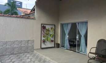 Imagem 4: Casa térrea com 2 quartos sendo 1 suíte, mais 2 edículas