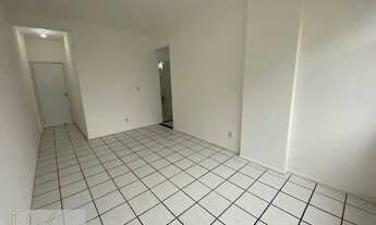 Imagem 3: Apartamento com 2 Dormitórios para Alugar, 77 m² por R$ 2.500/mês - Garcia - Salvador/BA