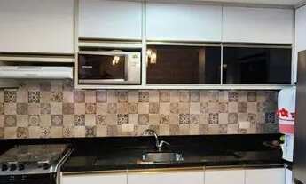 Imagem 2: Apartamento para venda possui 70 metros quadrados com 2 quartos em Uberaba - Curitiba - PR