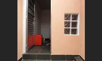 Imagem 3: ALUGO CASA DE FUNDOS NO JD SÃO LUÍS COM DOIS DORMITÓRIOS E VAGA NA GARAGEM