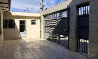 Imagem 2: Casa para venda possui 160m², com 4 quartos em Vila Esperança - SP