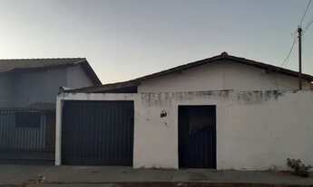 Imagem 2: Duas casas Casa com 3 dormitórios