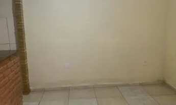 Imagem: Casa de fundos para alugar