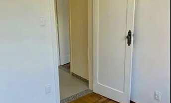 Imagem 3: Casa para venda tem 210 metros quadrados com 3 quartos em Parque das Chácaras - Embu das A