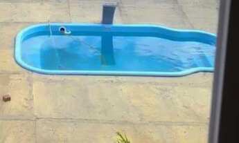 Imagem: Casa de andar com piscina