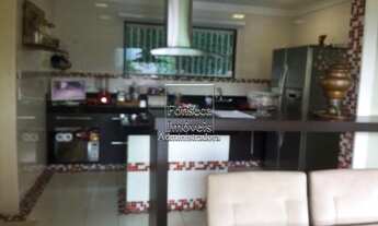 Imagem 4: PETRóPOLIS - Casa Padrão - Castelanea