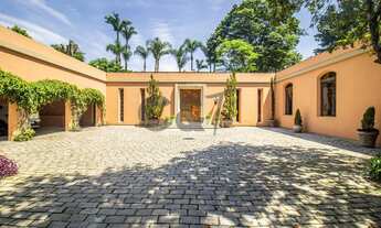 Imagem 6: Casa Térrea com 4 Suítes à Venda ou para Alugar no Alto da Boa Vista, São Paulo/SP