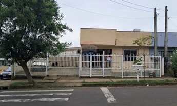 Imagem 2: Excelente Casa com Quintal e Churrasqueira Ideal para Sair do Aluguel!