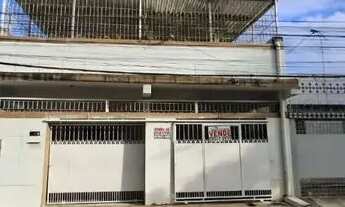 Imagem: Casa à venda em rua pública, RIO DOCE