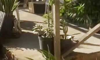 Imagem: Vende-se casa no bairro nova cidade. Na