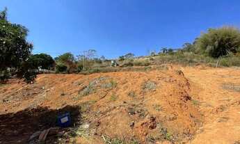 Imagem 7: Lote com 1451,00m² - com dois platôs prontos