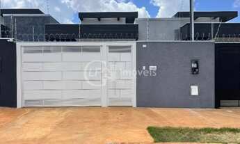 Imagem: O SEU NOVO LAR NO RITA VIEIRA ESPERA POR