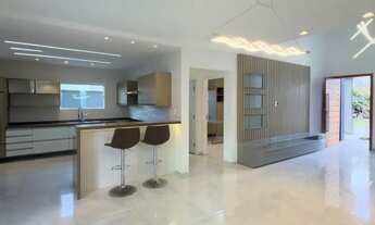 Imagem 3: Sobrado para aluguel e venda possui 270 metros quadrados com 4 quartos