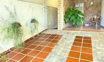 Imagem 3: Familia Vende Casa em Bairro Nobre