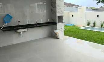 Imagem 6: Casa duplex com piscina quartos espaçosos e acabamento de primeira em estilo moderno no Ho