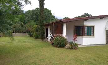 Imagem 2: Oportunidade Única em Massaguaçu: Casa Espaçosa com Conforto e Lazer!