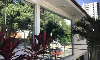 Imagem: Consultório Odontológico no Tirol