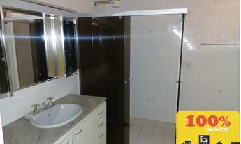 Imagem 7: Sobrado para aluguel e venda possui 236 metros quadrados com 4 quartos