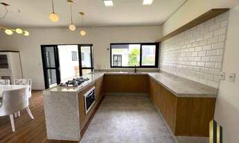 Imagem 4: Casa com 4 dormitórios à venda, 280 m² por R$ 2.120.000,00 - Condomínio Mont Blanc - São J