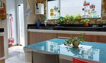 Imagem 5: Amparo Imóveis-Vende excelente imóvel 3 quartos sendo 1 Suíte em condomínio-Araruama