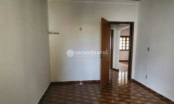 Imagem 7: Casa para locação ou venda com um generoso quintal, 294m² de terreno no Jrd Veneza, próxim