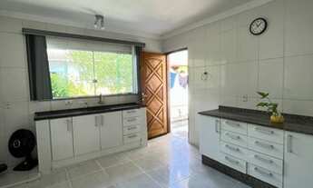 Imagem 5: Casa com piscina