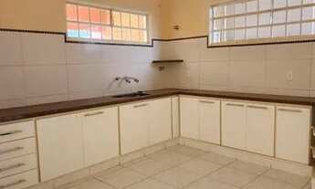 Imagem 7: Casa para Venda em Ribeirão Preto, Jardim São Luiz, 5 dormitórios, 2 suítes, 4 banheiros