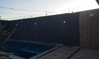 Imagem 3: Casa com piscina