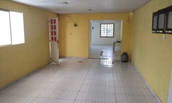 Imagem 6: Casa Barcarena sede com piscina