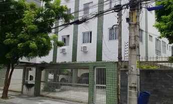 Imagem: Quarto em Boa Viagem ara moças em ambiente