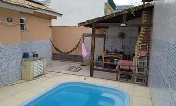 Imagem 7: Arsenal Imóveis vende- Casa Linear com 1 Suíte e piscina Condomínio no Arsenal