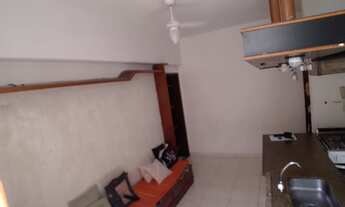 Imagem 2: Copacabana sala e dois quartos uma quadra da da praia e metro