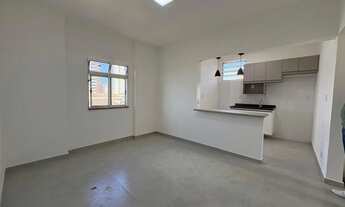 Imagem 7: Quarto e sala na Ponta da Praia