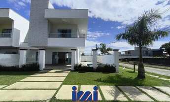 Imagem 2: Sobrado de esquina com piscina no Atami a venda