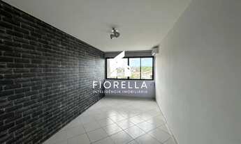 Imagem 3: Apartamento 02 dormitórios, sendo 01 suíte, Vista Mar em Bom Abrigo, Florianópolis/SC