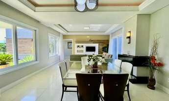 Imagem 2: Casa mobiliada com 03 suítes e piscina á venda - Condomínio Lagoa do Passo REF